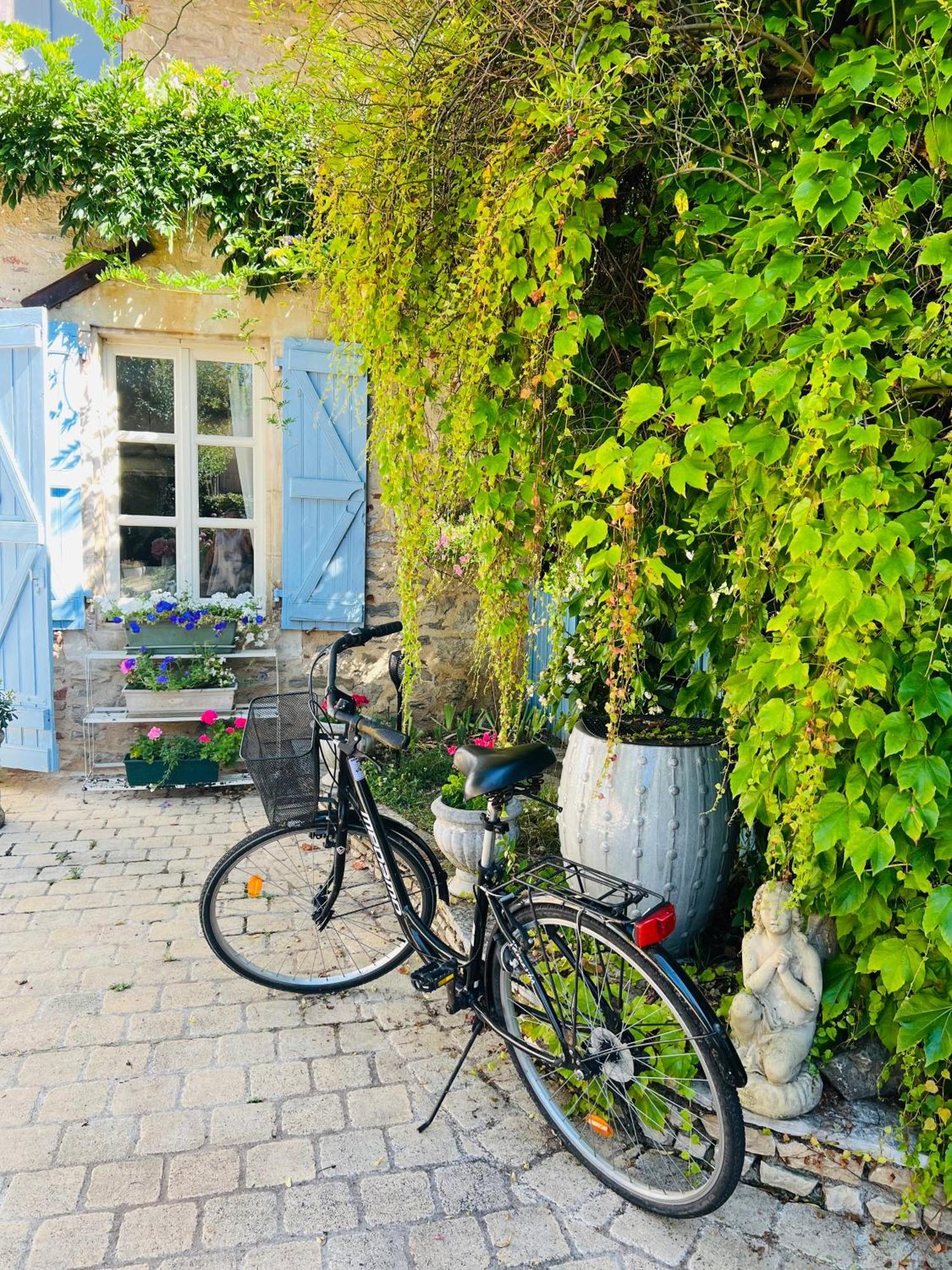 Le Relais des Anges Bed and Breakfast Mercuès Eksteriør billede