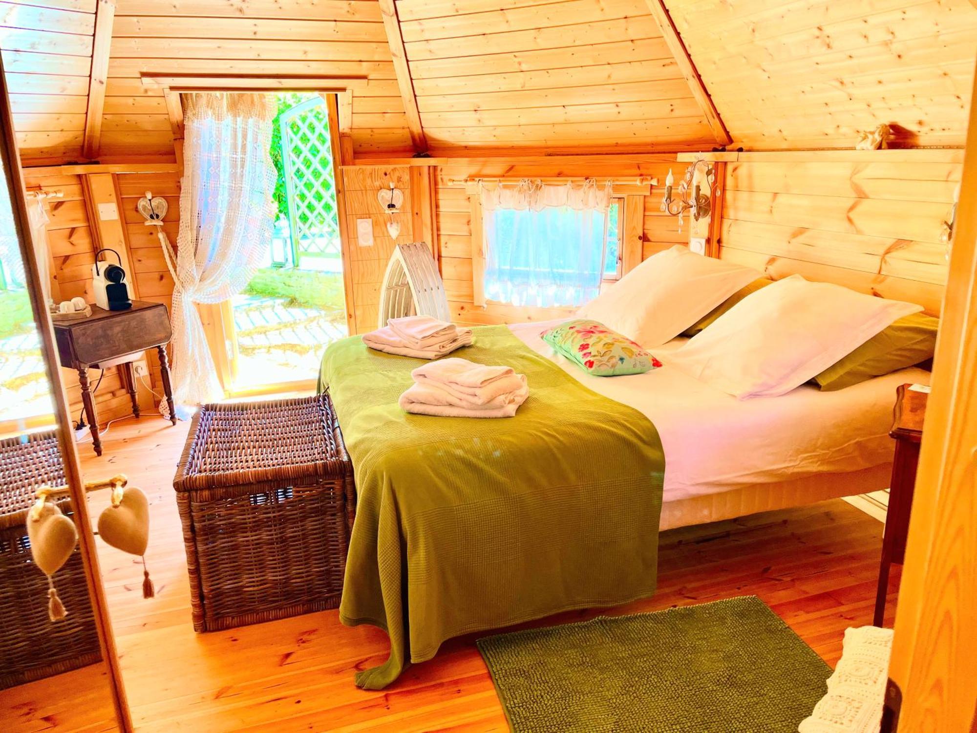 Le Relais des Anges Bed and Breakfast Mercuès Eksteriør billede