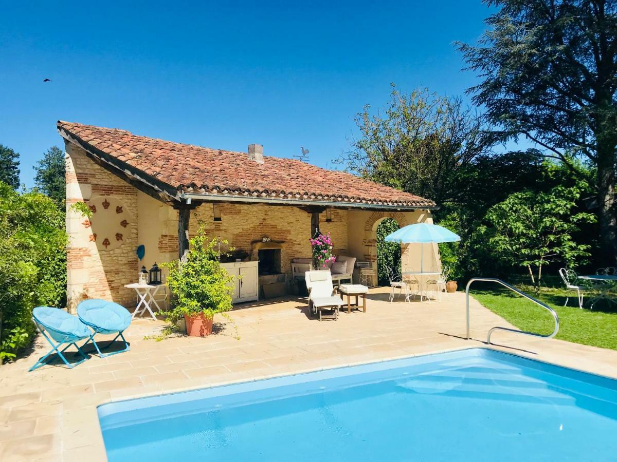 Le Relais des Anges Bed and Breakfast Mercuès Eksteriør billede